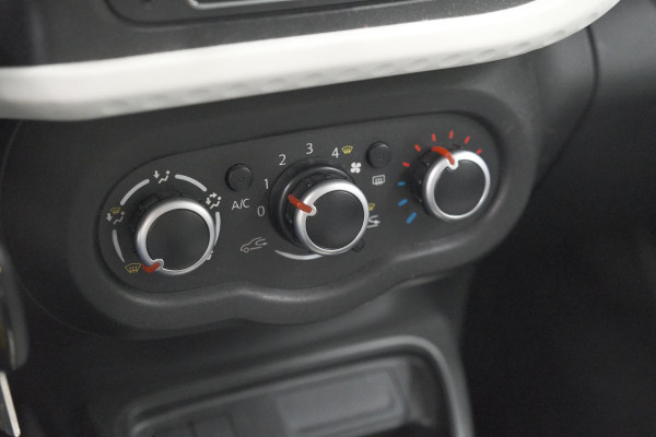 Renault Twingo 1.0 SCe Collection | Cruise Control | Airco | Bluetooth Radio