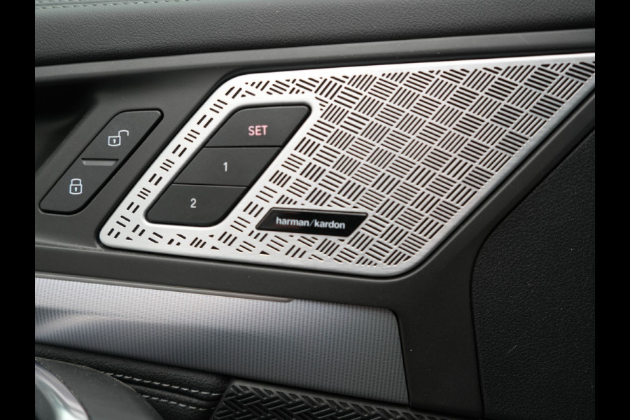 BMW iX1 xDrive30 Launch Edition 313pk Dealer O.H | Panodak | Adaptive Cruise | 360 Camera | Lederen Comfortzetels Massage & Memory | Head Up | Harman Kardon | Keyless |