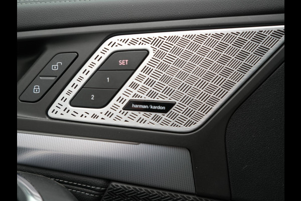 BMW iX1 xDrive30 Launch Edition 313pk Dealer O.H | Panodak | Adaptive Cruise | 360 Camera | Lederen Comfortzetels Massage & Memory | Head Up | Harman Kardon | Keyless |