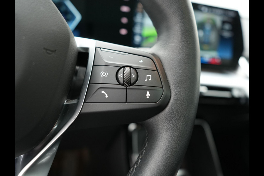 BMW iX1 xDrive30 Launch Edition 313pk Dealer O.H | Panodak | Adaptive Cruise | 360 Camera | Lederen Comfortzetels Massage & Memory | Head Up | Harman Kardon | Keyless |