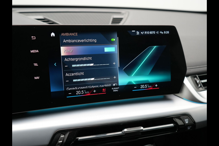 BMW iX1 xDrive30 Launch Edition 313pk Dealer O.H | Panodak | Adaptive Cruise | 360 Camera | Lederen Comfortzetels Massage & Memory | Head Up | Harman Kardon | Keyless |