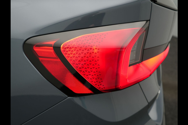 BMW iX1 xDrive30 Launch Edition 313pk Dealer O.H | Panodak | Adaptive Cruise | 360 Camera | Lederen Comfortzetels Massage & Memory | Head Up | Harman Kardon | Keyless |