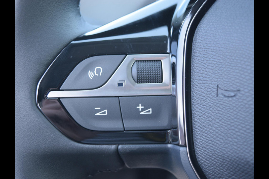 Peugeot 208 1.2 Hybrid 110 e-DCS6 Business NAVIGATIE & CARPLAY | CAMERA MET SENSOREN | E.C.C. |