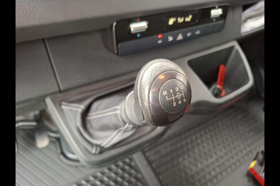 Mercedes-Benz Sprinter 311 2.2 CDI L2H2 AIRCO / CAMERA / 3 ZITS / DEALER ONDERHOUDEN / NAVI