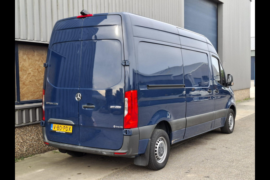 Mercedes-Benz Sprinter 311 2.2 CDI L2H2 AIRCO / CAMERA / 3 ZITS / DEALER ONDERHOUDEN / NAVI