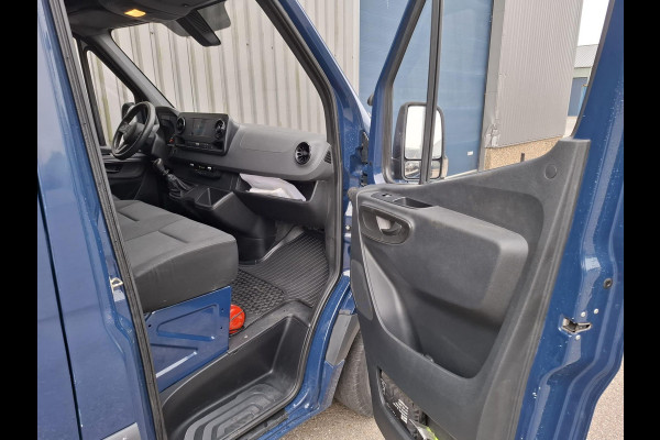 Mercedes-Benz Sprinter 311 2.2 CDI L2H2 AIRCO / CAMERA / 3 ZITS / DEALER ONDERHOUDEN / NAVI