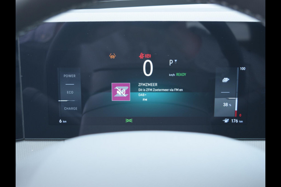 Opel Astra Electric 58 kWh Ultimate SCHUIF- KANTELDAK | CAMERA MET SENSOREN | E.C.C. | WINTERPAKKET |