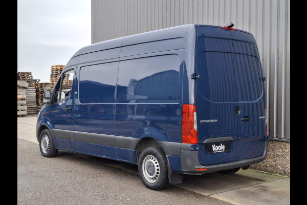 Mercedes-Benz Sprinter 311 2.2 CDI L2H2 / AIRCO / CAMERA / 3 ZITS / DEALER ONDERHOUDEN / NAVI
