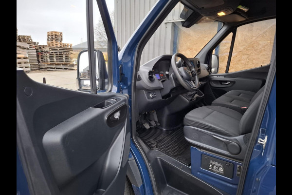 Mercedes-Benz Sprinter 311 2.2 CDI L2H2 / AIRCO / CAMERA / 3 ZITS / DEALER ONDERHOUDEN / NAVI