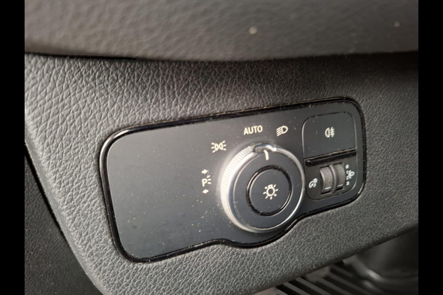 Mercedes-Benz Sprinter 311 2.2 CDI L2H2 / AIRCO / CAMERA / 3 ZITS / DEALER ONDERHOUDEN / NAVI