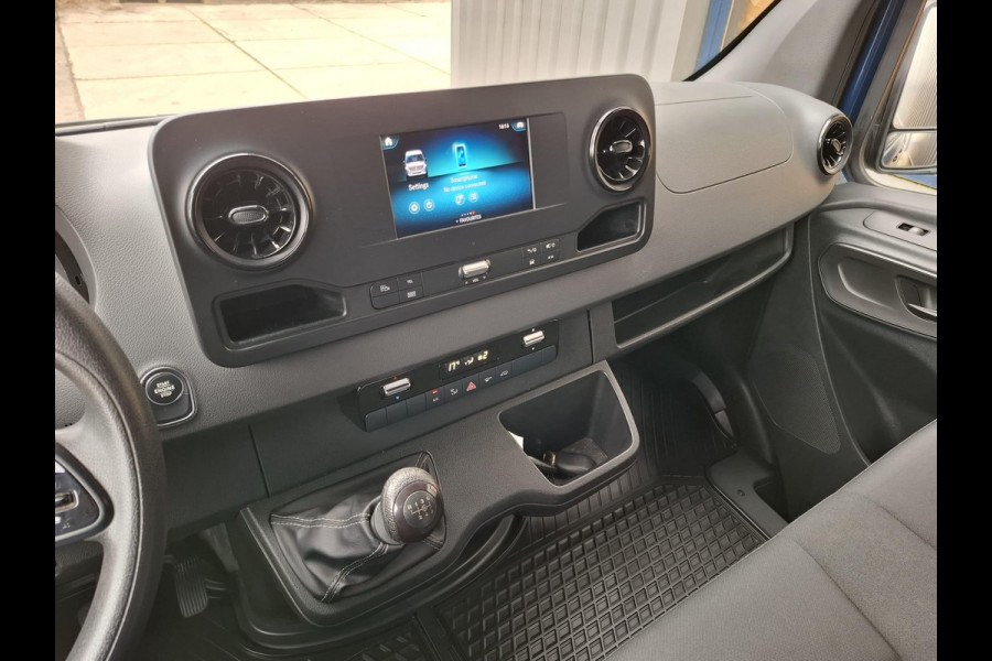 Mercedes-Benz Sprinter 311 2.2 CDI L2H2 / AIRCO / CAMERA / 3 ZITS / DEALER ONDERHOUDEN / NAVI