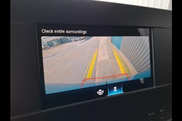 Mercedes-Benz Sprinter 311 2.2 CDI L2H2 / AIRCO / CAMERA / 3 ZITS / DEALER ONDERHOUDEN / NAVI