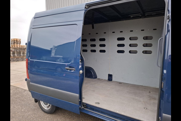 Mercedes-Benz Sprinter 311 2.2 CDI L2H2 / AIRCO / CAMERA / 3 ZITS / DEALER ONDERHOUDEN / NAVI