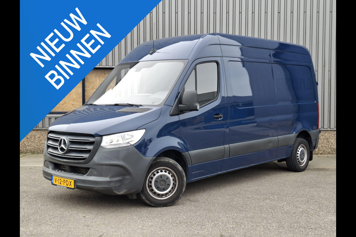 Mercedes-Benz Sprinter 311 2.2 CDI L2H2 AIRCO / CAMERA / 3 ZITS / DEALER ONDERHOUDEN / NAVI