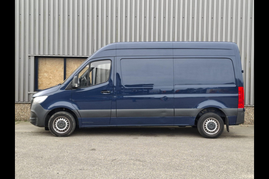 Mercedes-Benz Sprinter 311 2.2 CDI L2H2 AIRCO / CAMERA / 3 ZITS / DEALER ONDERHOUDEN / NAVI