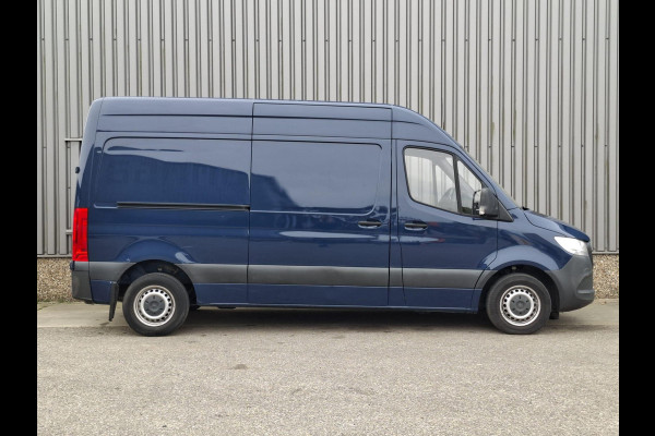 Mercedes-Benz Sprinter 311 2.2 CDI L2H2 AIRCO / CAMERA / 3 ZITS / DEALER ONDERHOUDEN / NAVI