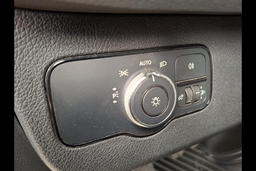 Mercedes-Benz Sprinter 311 2.2 CDI L2H2 AIRCO / CAMERA / 3 ZITS / DEALER ONDERHOUDEN / NAVI