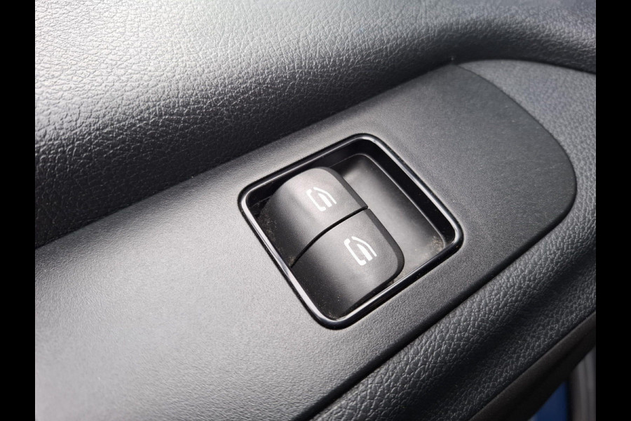 Mercedes-Benz Sprinter 311 2.2 CDI L2H2 AIRCO / CAMERA / 3 ZITS / DEALER ONDERHOUDEN / NAVI