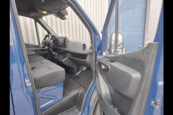 Mercedes-Benz Sprinter 311 2.2 CDI L2H2 AIRCO / CAMERA / 3 ZITS / DEALER ONDERHOUDEN / NAVI