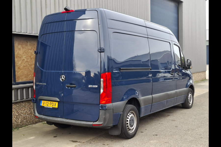 Mercedes-Benz Sprinter 311 2.2 CDI L2H2 AIRCO / CAMERA / 3 ZITS / DEALER ONDERHOUDEN / NAVI