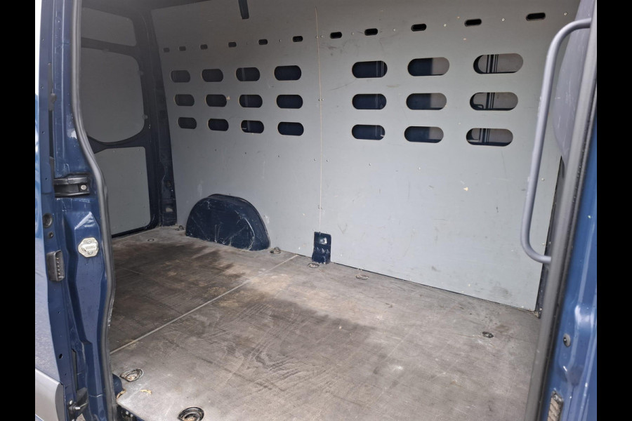 Mercedes-Benz Sprinter 311 2.2 CDI L2H2 AIRCO / CAMERA / 3 ZITS / DEALER ONDERHOUDEN / NAVI
