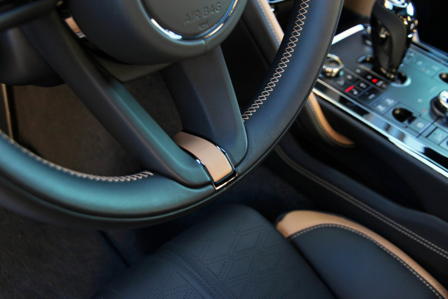 Bentley Flying Spur 4.0 V8 Hybrid Speed | Touring | Rotating | Naim | Panoramadak