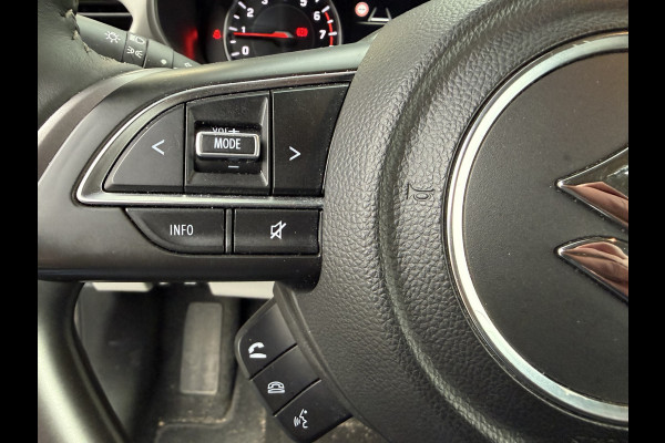 Suzuki Swift 1.2 Style Smart Hybrid