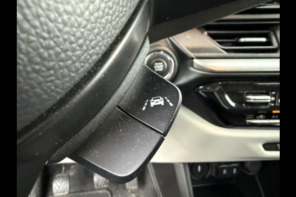 Suzuki Swift 1.2 Style Smart Hybrid