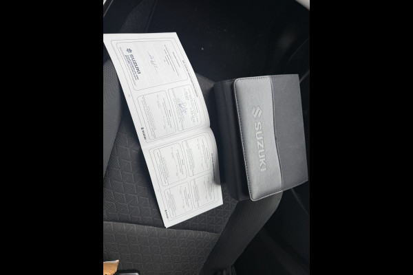 Suzuki Swift 1.2 Style Smart Hybrid