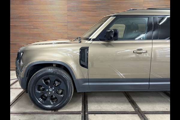 Land Rover Defender 110 2.0 D240 110 SE | Pano | Leer| Memory | Luchtvering | 360° Camera | Meridian | incl btw geel kenteken