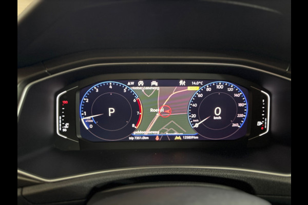 Volkswagen T-Roc 1.5 TSI Sport Business R | Pano | LED | Elektrische kofferklep | 18Inch | Winterpakket | Adaptieve Cruise