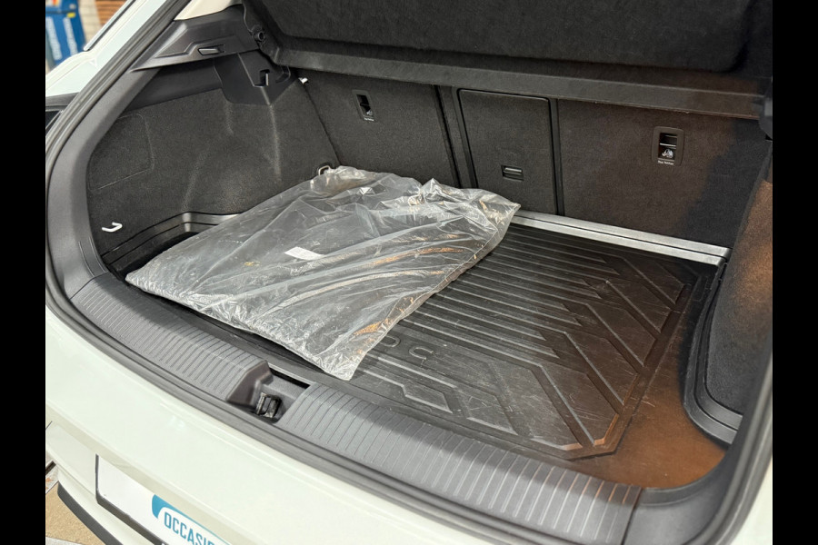 Volkswagen T-Roc 1.5 TSI Sport Business R | Pano | LED | Elektrische kofferklep | 18Inch | Winterpakket | Adaptieve Cruise