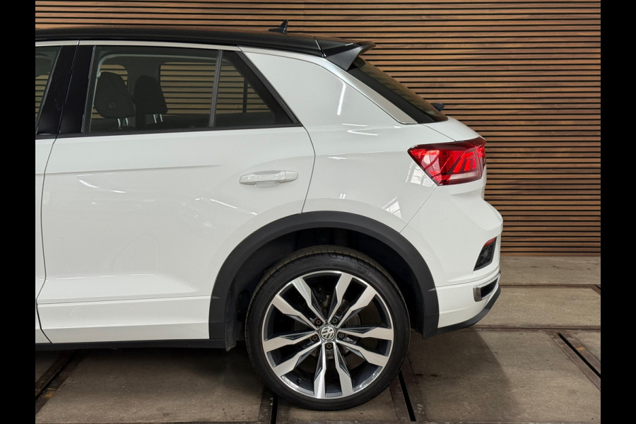 Volkswagen T-Roc 1.5 TSI Sport Business R | Pano | LED | Elektrische kofferklep | 18Inch | Winterpakket | Adaptieve Cruise