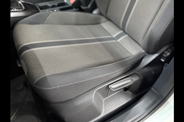 Volkswagen T-Roc 1.5 TSI Sport Business R | Pano | LED | Elektrische kofferklep | 18Inch | Winterpakket | Adaptieve Cruise