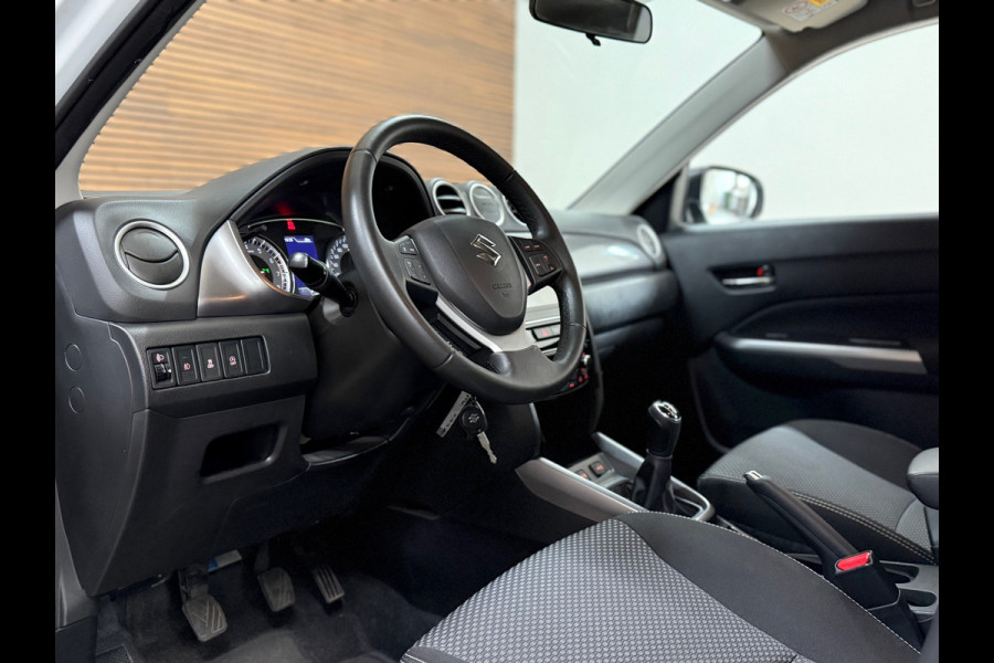 Suzuki Vitara 1.0 Boosterjet Select | Stoelverwarming | 17 inch | Bluetooth