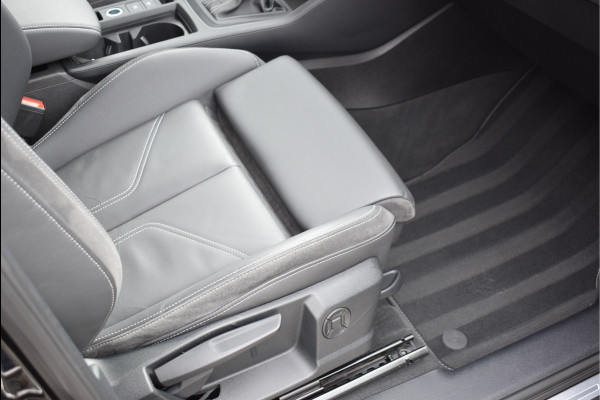 Audi Q3 Sportback 45 TFSI e S-Line 245 Pk Navi Leder Camera Trekhaak 20 Inch