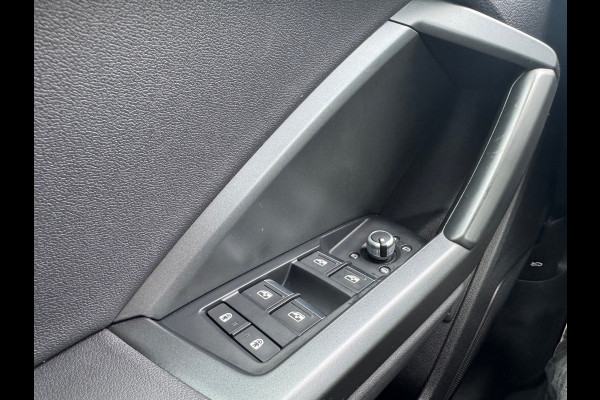 Audi Q3 Sportback 45 TFSI e S Edition SONOS Pano Camera Trekhaak Leder