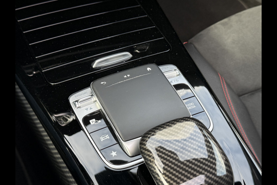 Mercedes-Benz A-Klasse 250 4MATIC Premium Plus | Pano | Memory | Ambient Light | Camera | 19 inch