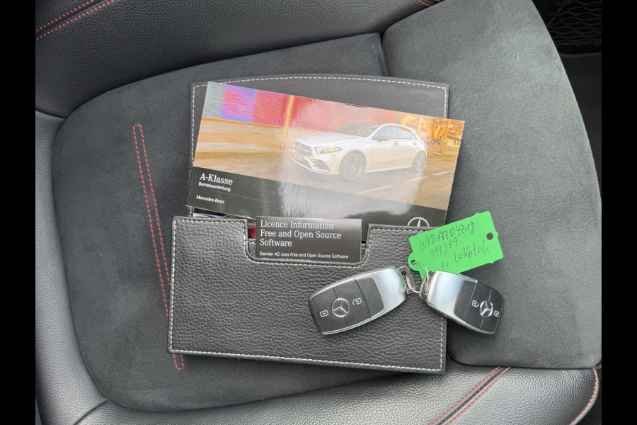Mercedes-Benz A-Klasse 250 4MATIC Premium Plus | Pano | Memory | Ambient Light | Camera | 19 inch