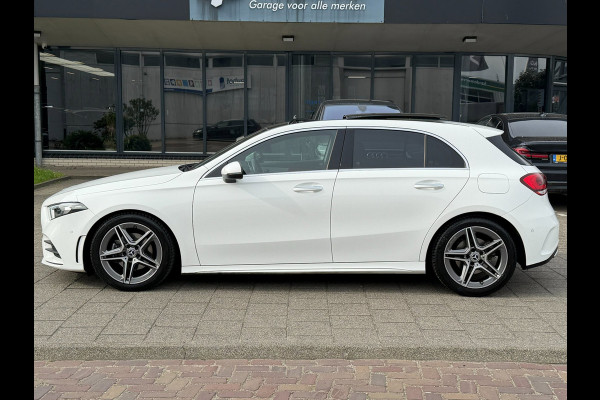 Mercedes-Benz A-Klasse 200 Premium AMG PAKKET l SFEERVERL. l PANO l TREKHAAK