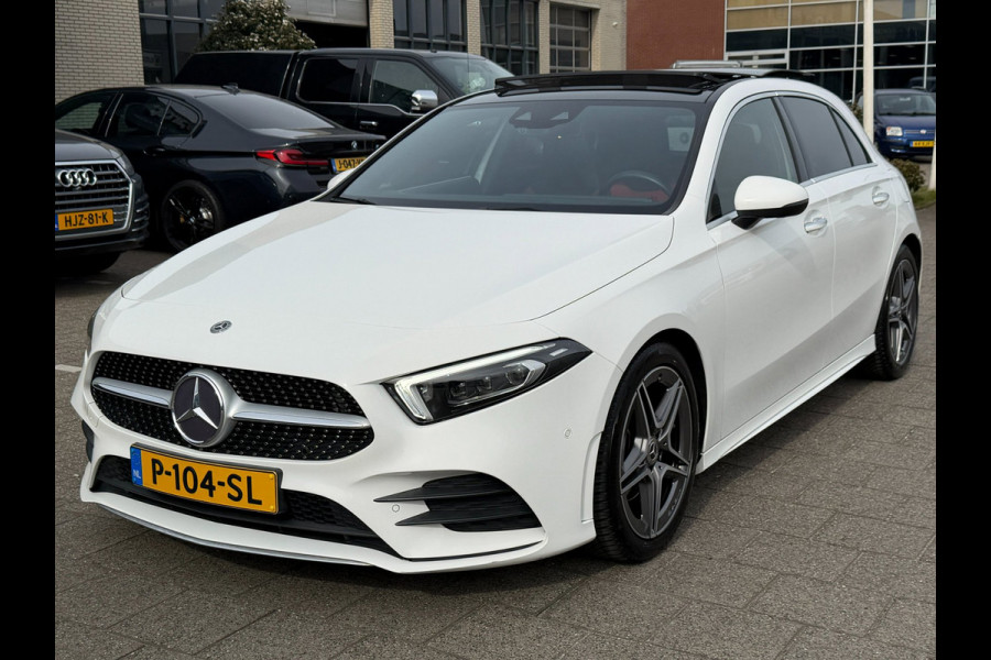 Mercedes-Benz A-Klasse 200 Premium AMG PAKKET l SFEERVERL. l PANO l TREKHAAK