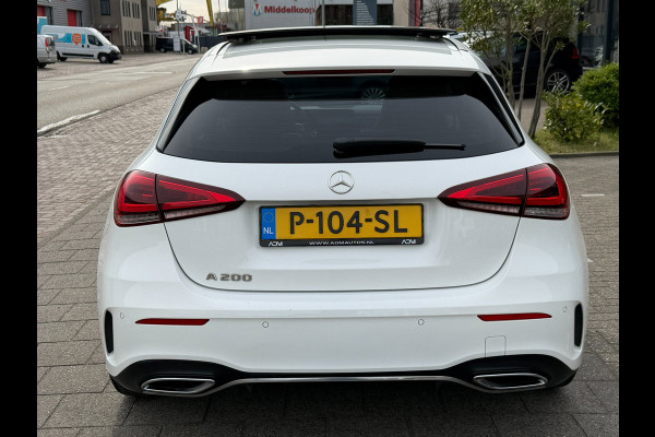Mercedes-Benz A-Klasse 200 Premium AMG PAKKET l SFEERVERL. l PANO l TREKHAAK