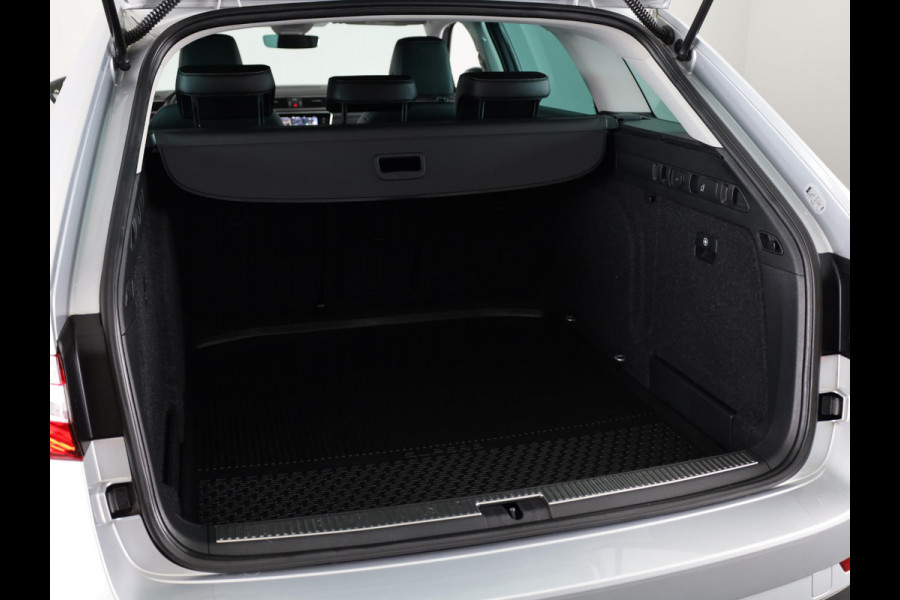Škoda Superb Combi Business Edition Plus 1.5 TSI 150pk DSG-7 | Trekhaak | Adaptieve cruise controle | 18 inch | Elek. stoel | Voorstoelen en achterbank verwarmd