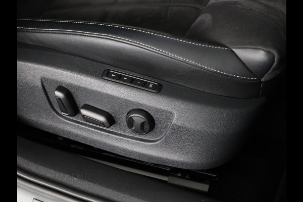 Škoda Superb Combi Business Edition Plus 1.5 TSI 150pk DSG-7 | Trekhaak | Adaptieve cruise controle | 18 inch | Elek. stoel | Voorstoelen en achterbank verwarmd