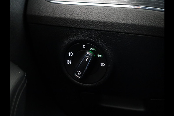 Škoda Superb Combi Business Edition Plus 1.5 TSI 150pk DSG-7 | Trekhaak | Adaptieve cruise controle | 18 inch | Elek. stoel | Voorstoelen en achterbank verwarmd