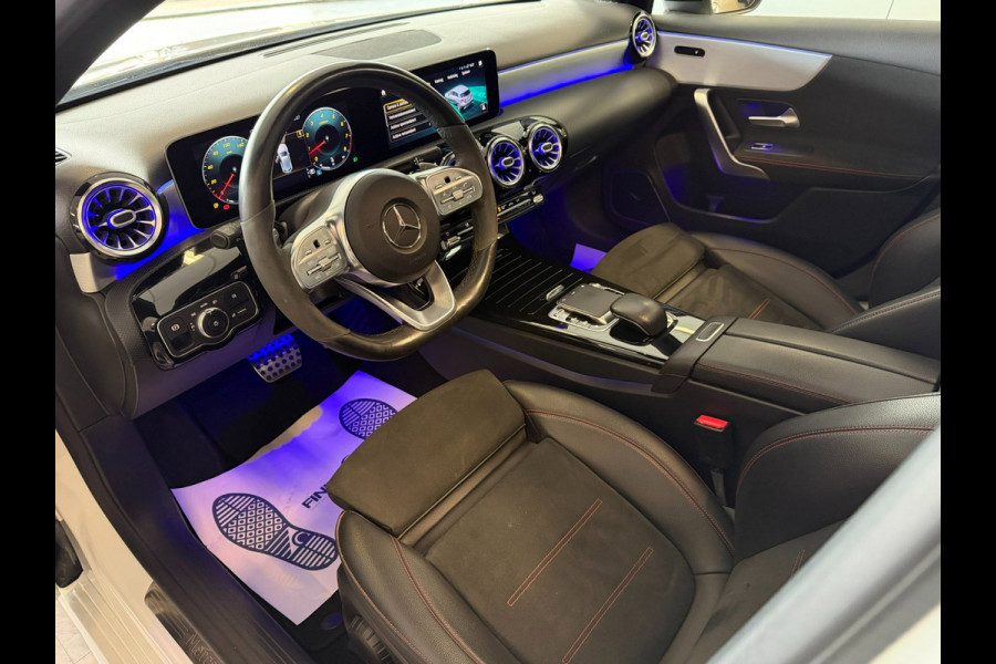 Mercedes-Benz A-Klasse 250 Premium Plus AMG-Pakket l Sfeerverlichting l Widescreen