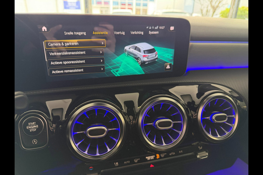 Mercedes-Benz A-Klasse 250 Premium Plus AMG-Pakket l Sfeerverlichting l Widescreen