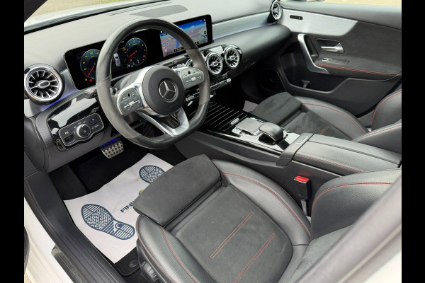 Mercedes-Benz A-Klasse 250 Premium Plus AMG-Pakket l Sfeerverlichting l Widescreen