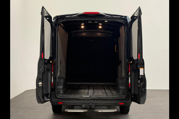 Ford Transit 310 2.0 TDCI L2H2 Trend Automaat Navigatie Trekhaak 360° Camera Airco Cruise DAB+