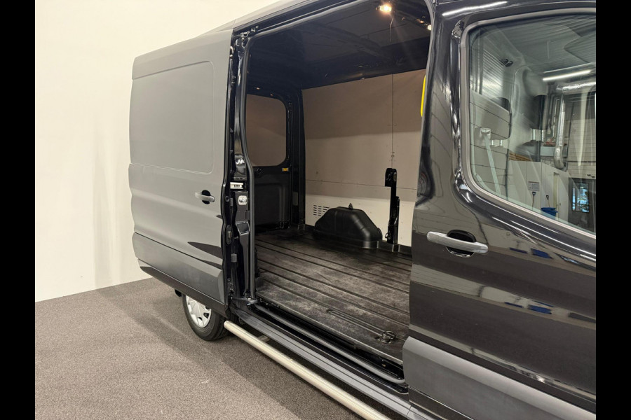Ford Transit 310 2.0 TDCI L2H2 Trend Automaat Navigatie Trekhaak 360° Camera Airco Cruise DAB+